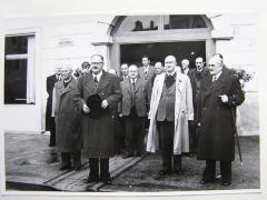 01Besuch des Herrn Bundeskanzlers Ing. Julius Raab am 7. Okt. 1955, Herr Bundeskanzler teilt mit, dass Freistadt eine Garnison erhält.jpg