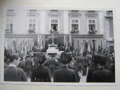 01Festfeier am Hauptplatz anläßlich des 25-jährigen Garnisons-Jubiläums und Kameradschaftsbundtreffen am 26. 8. 1962.jpg