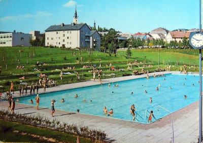 Rohrbach Schwimmbad 1975 a.JPG